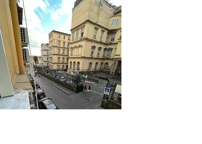 Bed and Breakfast La Sapienza Nápoles